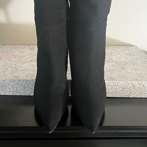 Black suede knee-high boot - Picture 1 of 4
